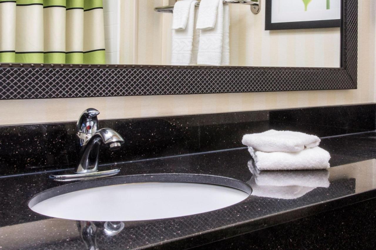 Fairfield Inn Middletown Monroe מראה חיצוני תמונה